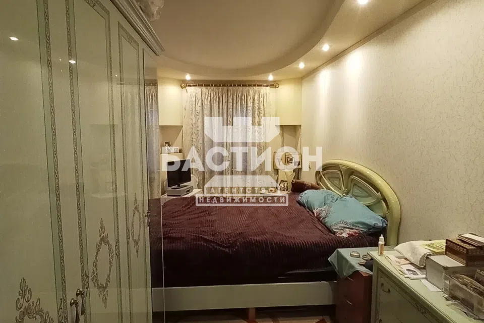 Продаётся 3-комнатная квартира, 57.5 м²