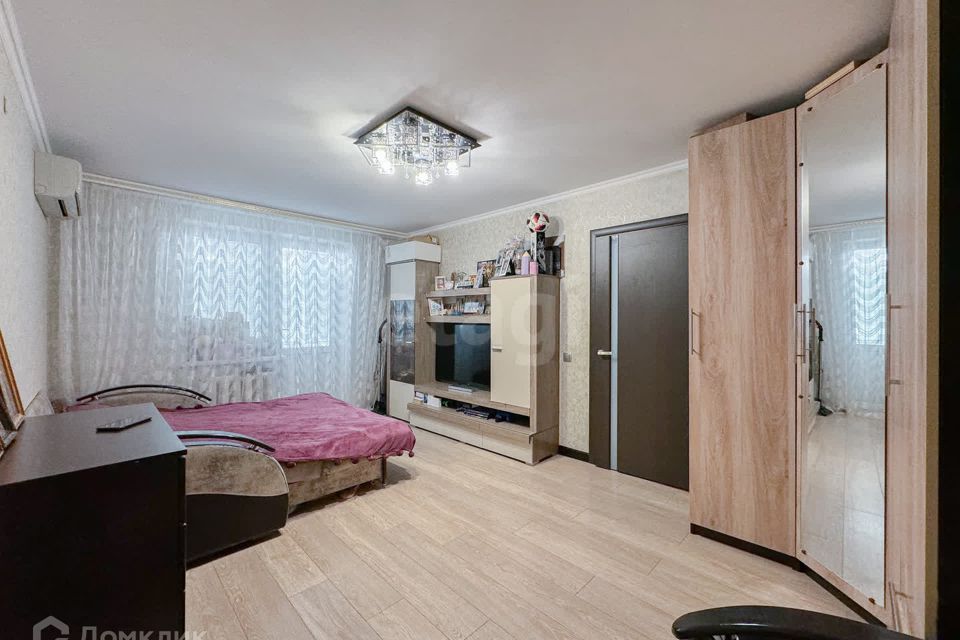 Продаётся 1-комнатная квартира, 37.8 м²