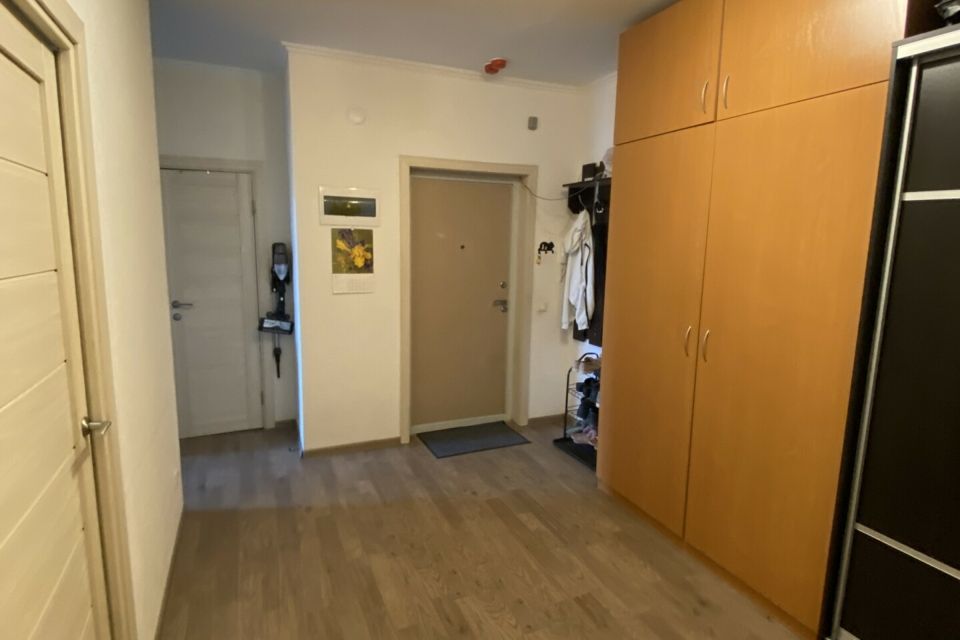 Продаётся 3-комнатная квартира, 79.6 м²