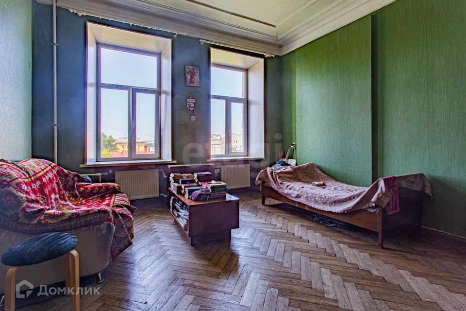 Продаётся комната в 6-комн. квартире, 30 м²