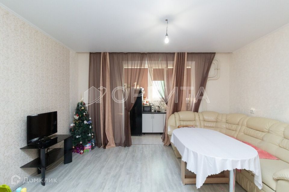 Продаётся 1-комнатная квартира, 49.2 м²