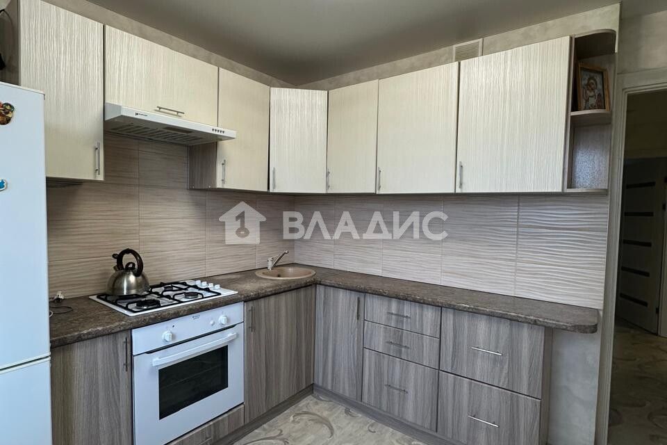 Продаётся 3-комнатная квартира, 66.9 м²
