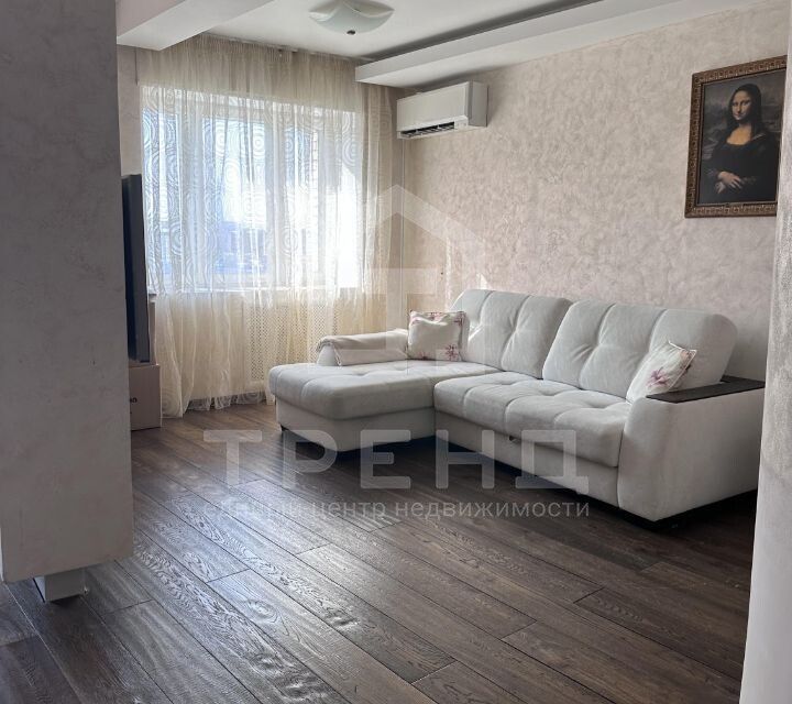 Продаётся 2-комнатная квартира, 75.8 м²
