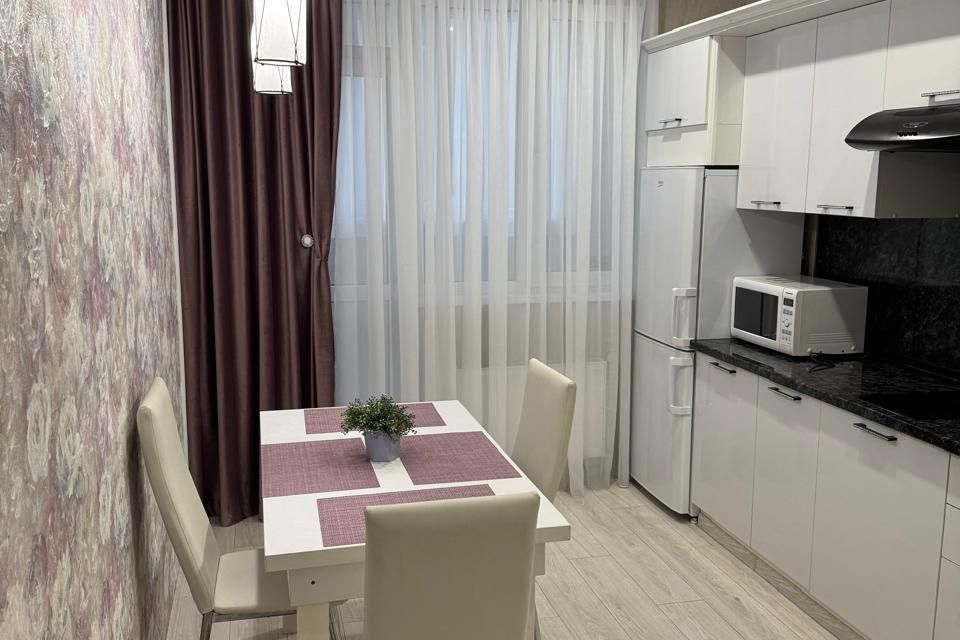 Продаётся 1-комнатная квартира, 41 м²