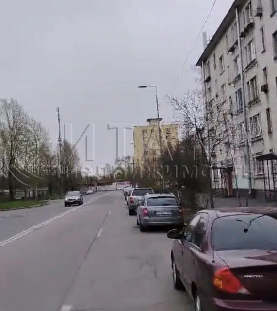 Продаётся 3-комнатная квартира, 41.6 м²