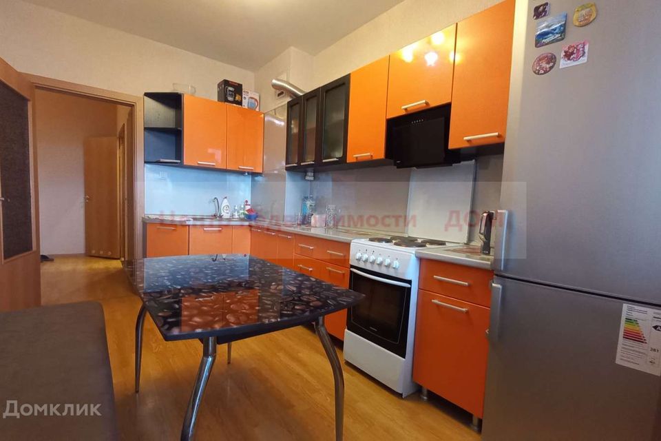 Продаётся 1-комнатная квартира, 39.7 м²