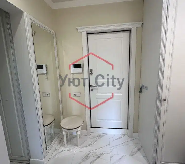 Сдаётся 2-комнатная квартира, 56 м²