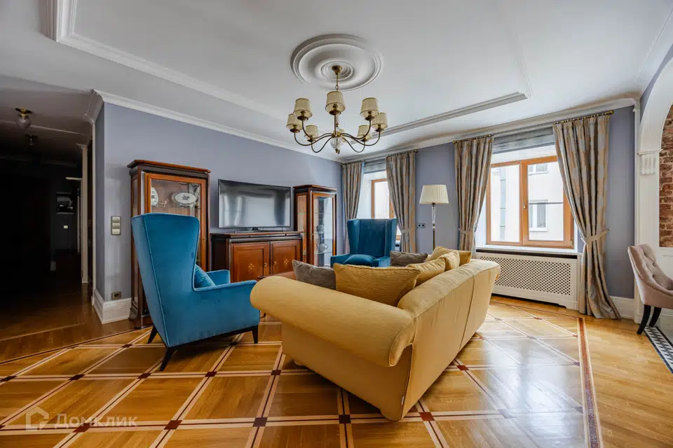 Продаётся 2-комнатная квартира, 67.8 м²