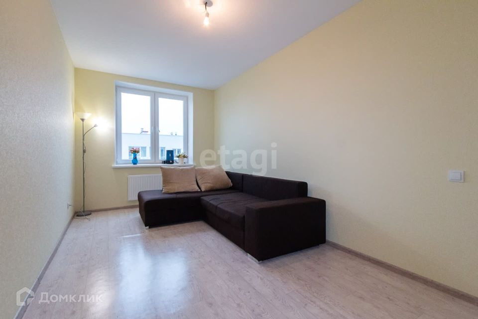Продаётся 1-комнатная квартира, 35.7 м²