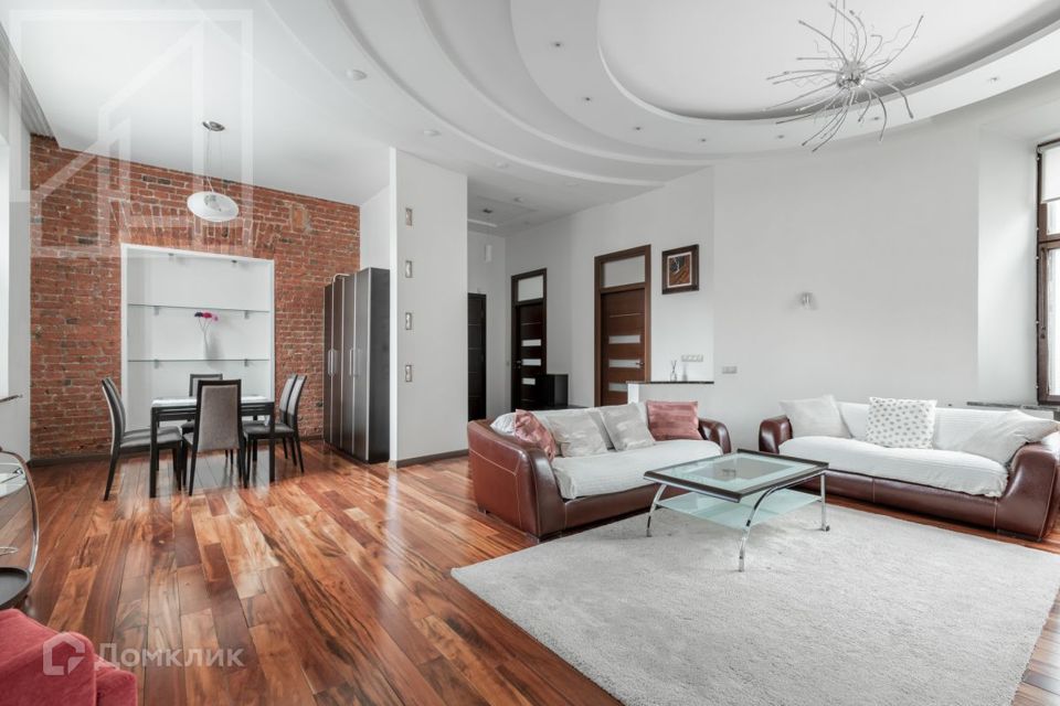 Сдаётся 5-комнатная квартира, 155 м²