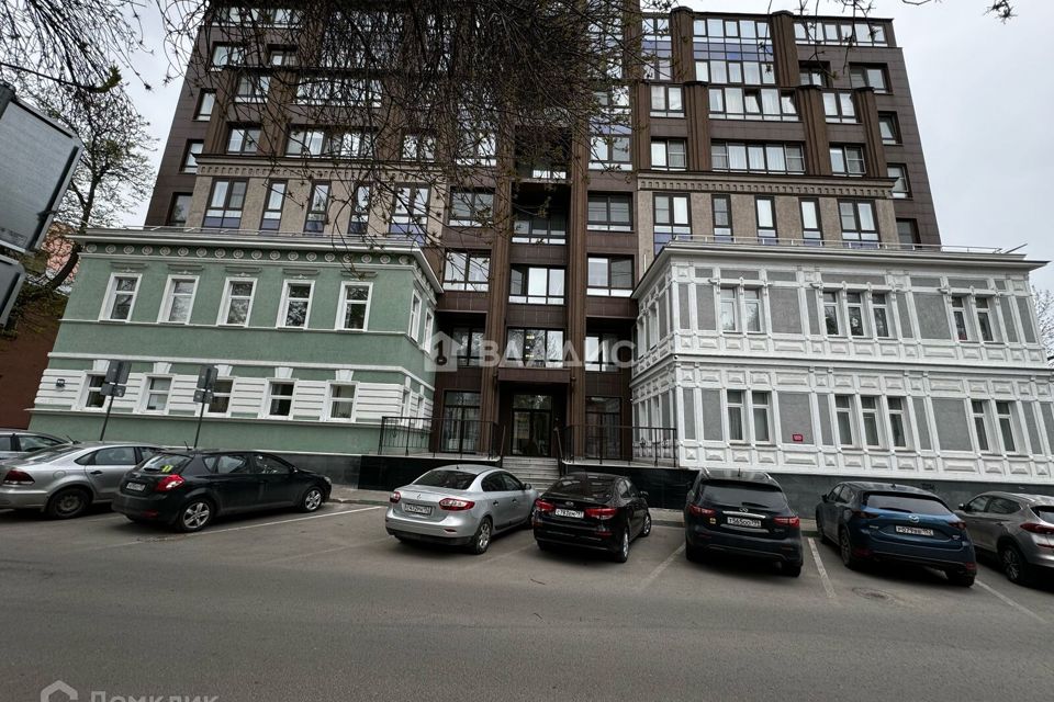 Продаётся 4-комнатная квартира, 150.1 м²