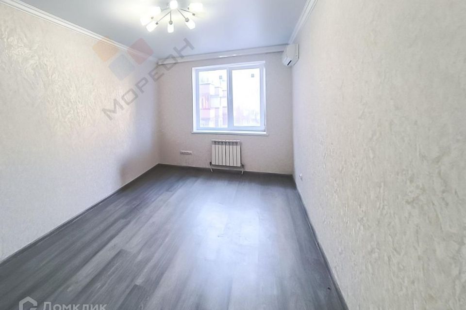 Продаётся 1-комнатная квартира, 42.2 м²
