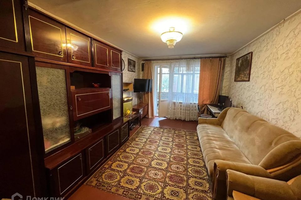 Продаётся 4-комнатная квартира, 81.6 м²