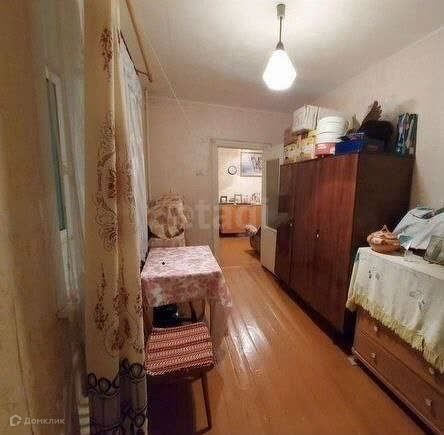 Продаётся 4-комнатная квартира, 60.5 м²