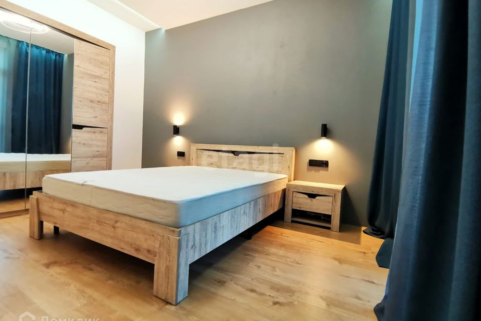 Продаётся 1-комнатная квартира, 55.7 м²