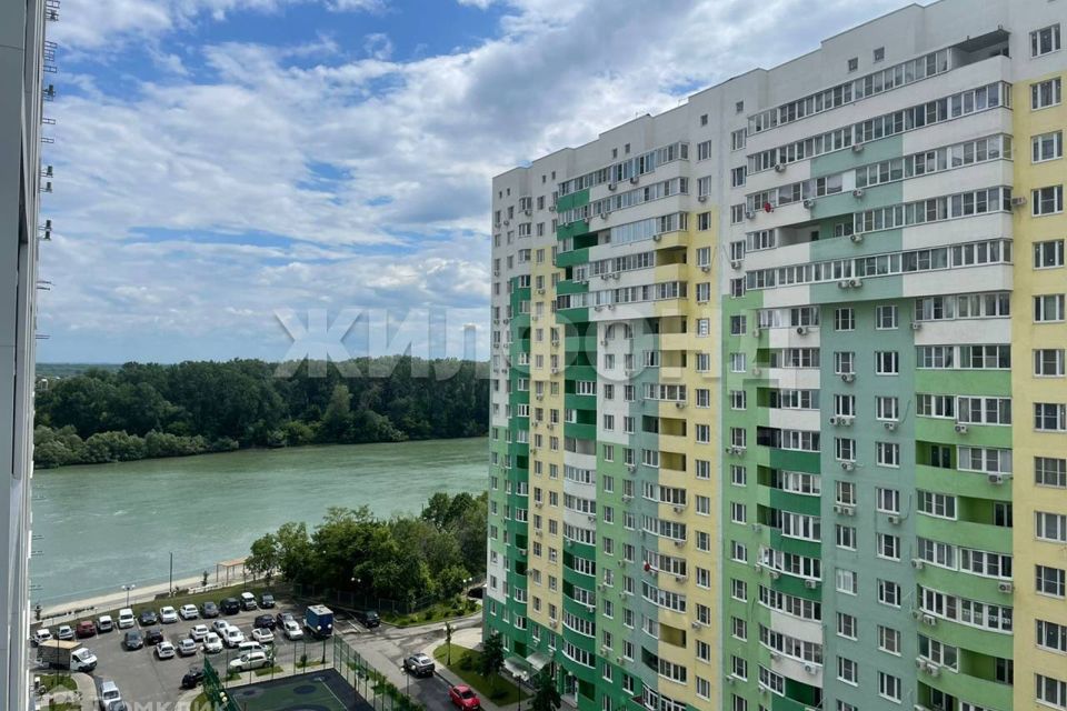 Продаётся 2-комнатная квартира, 60.6 м²