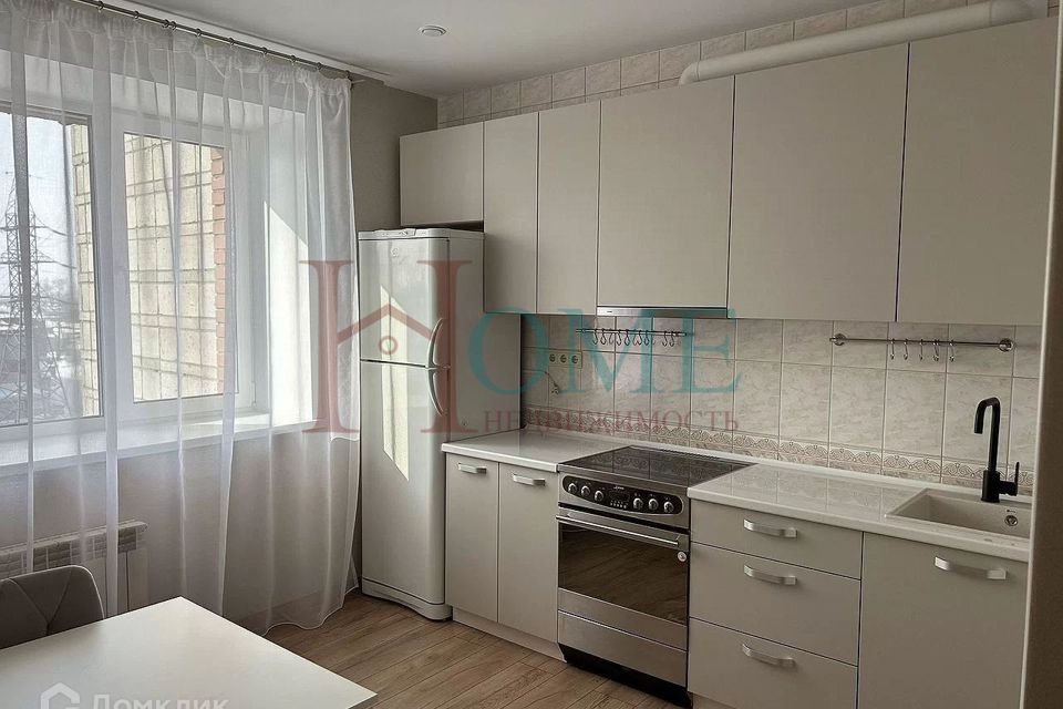 Сдаётся 1-комнатная квартира, 52 м²