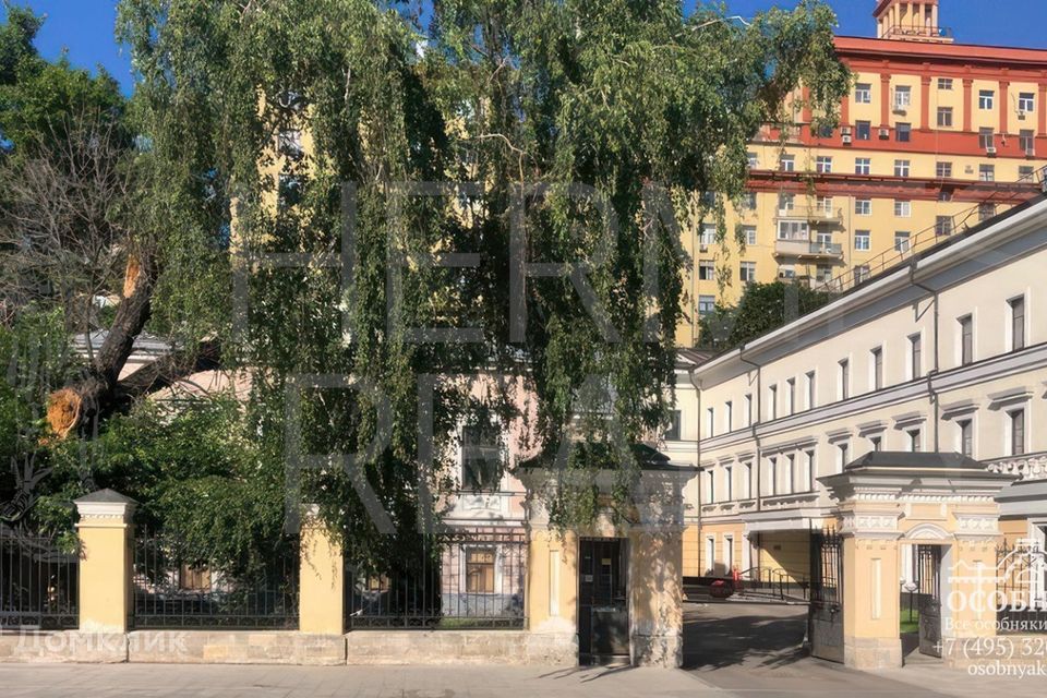 Продаётся торговое помещение, 900 м²