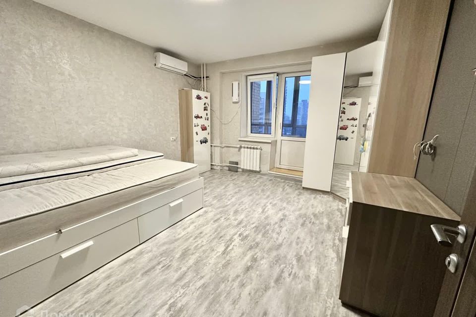 Продаётся 1-комнатная квартира, 36.8 м²