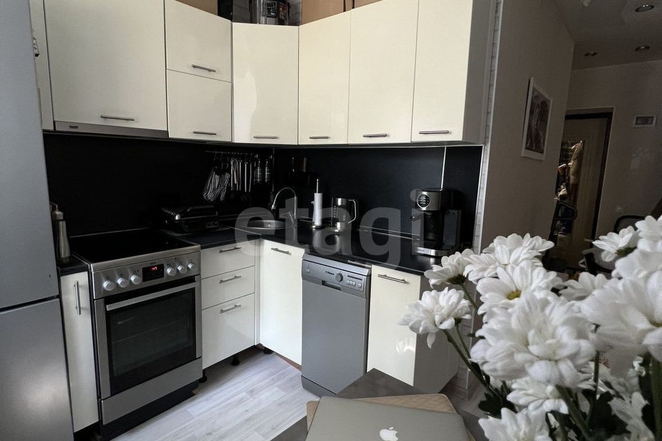 Продаётся 1-комнатная квартира, 27.9 м²