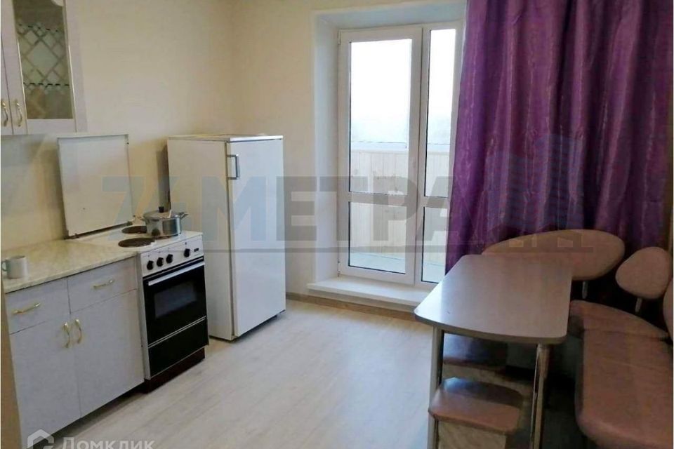 Сдаётся 1-комнатная квартира, 42 м²