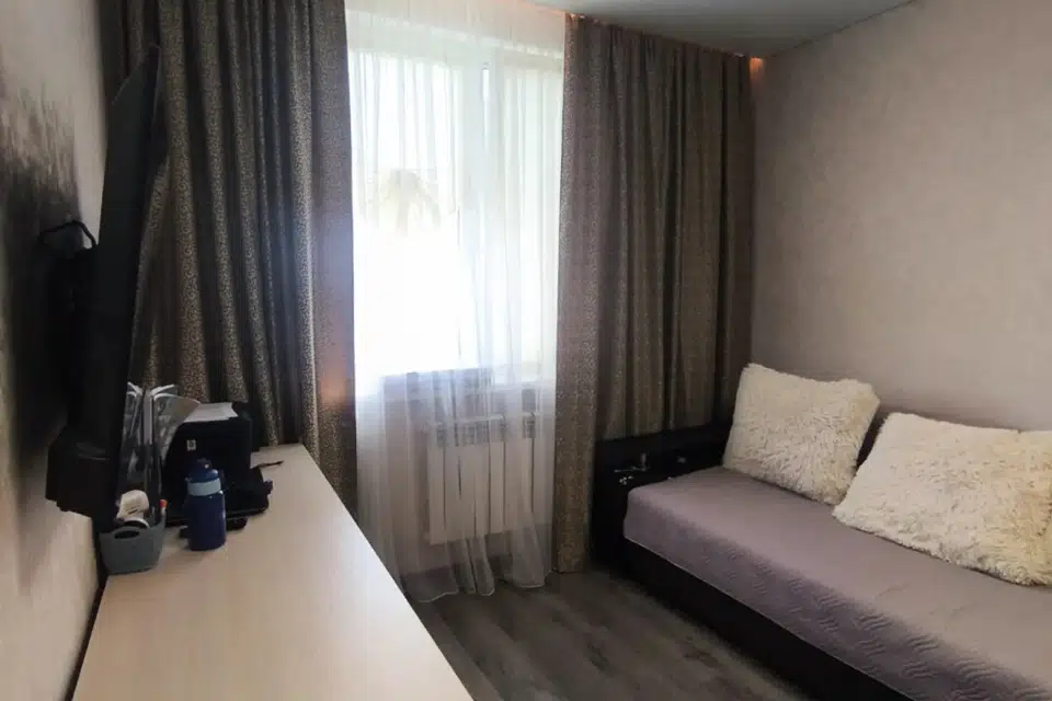 Продаётся 1-комнатная квартира, 42 м²