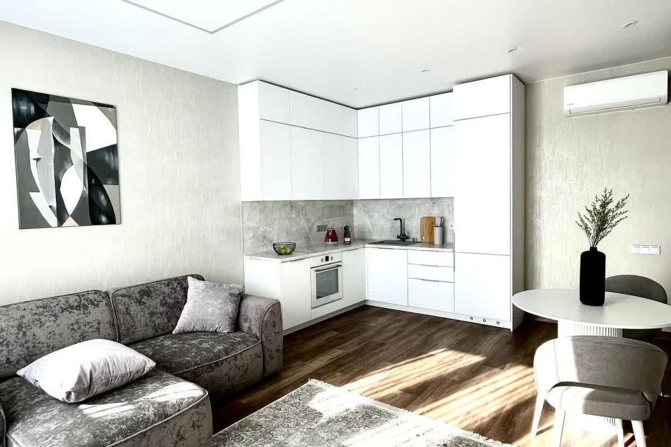Продаётся 1-комнатная квартира, 43.6 м²