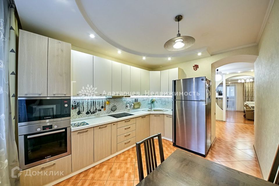 Продаётся 3-комнатная квартира, 95 м²