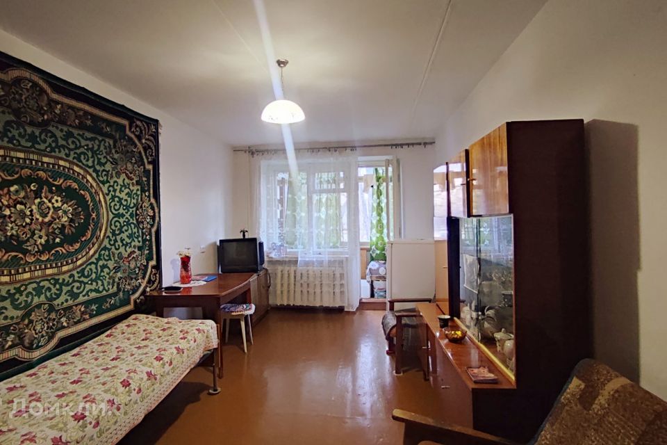Продаётся 3-комнатная квартира, 59.7 м²