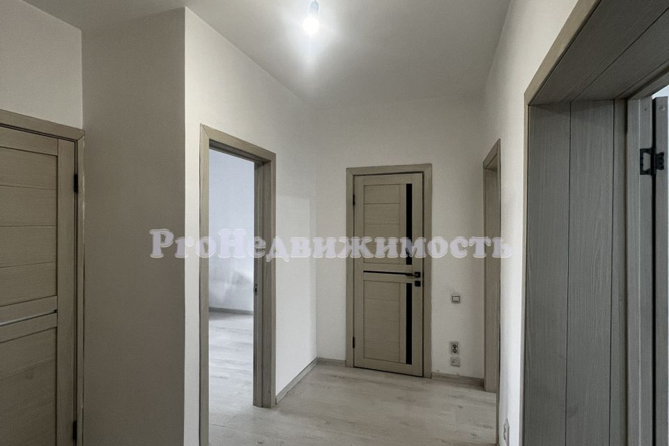 Продаётся 3-комнатная квартира, 69.8 м²