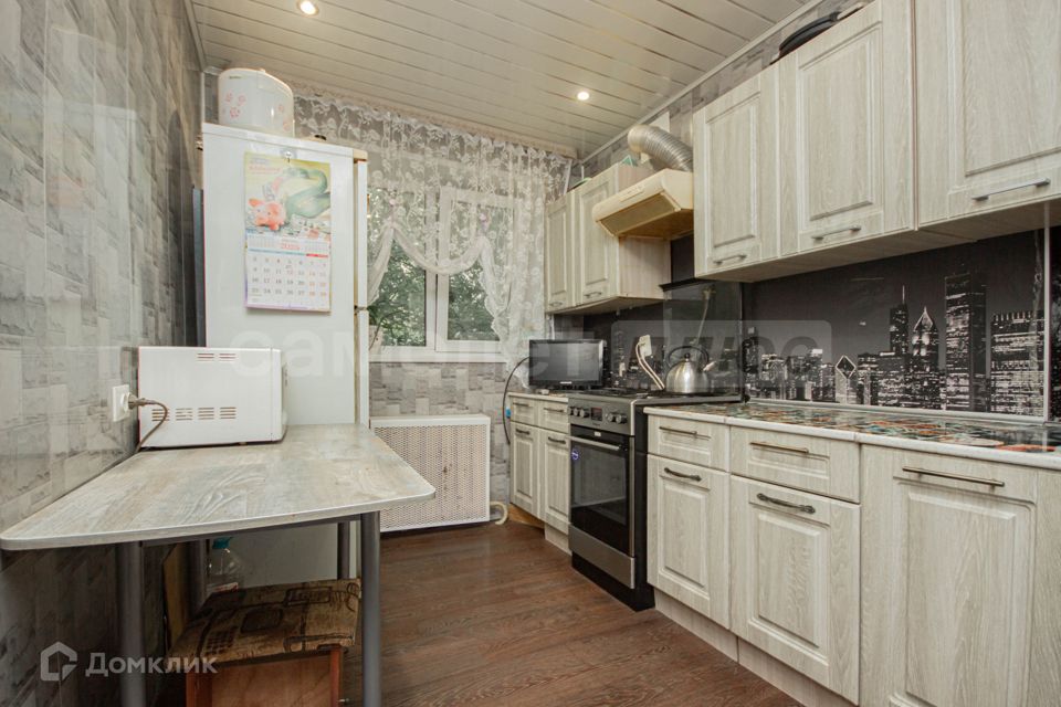 Продаётся 4-комнатная квартира, 76.9 м²
