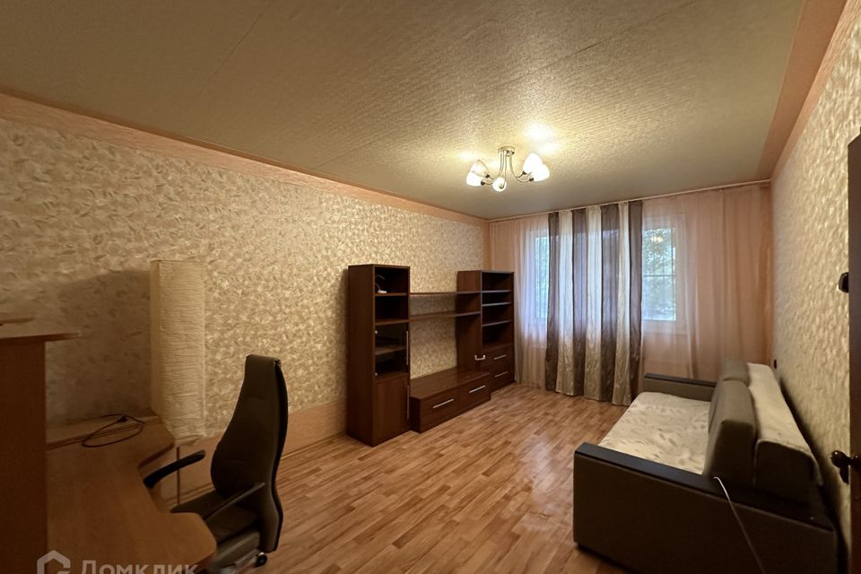 Продаётся 1-комнатная квартира, 37.9 м²