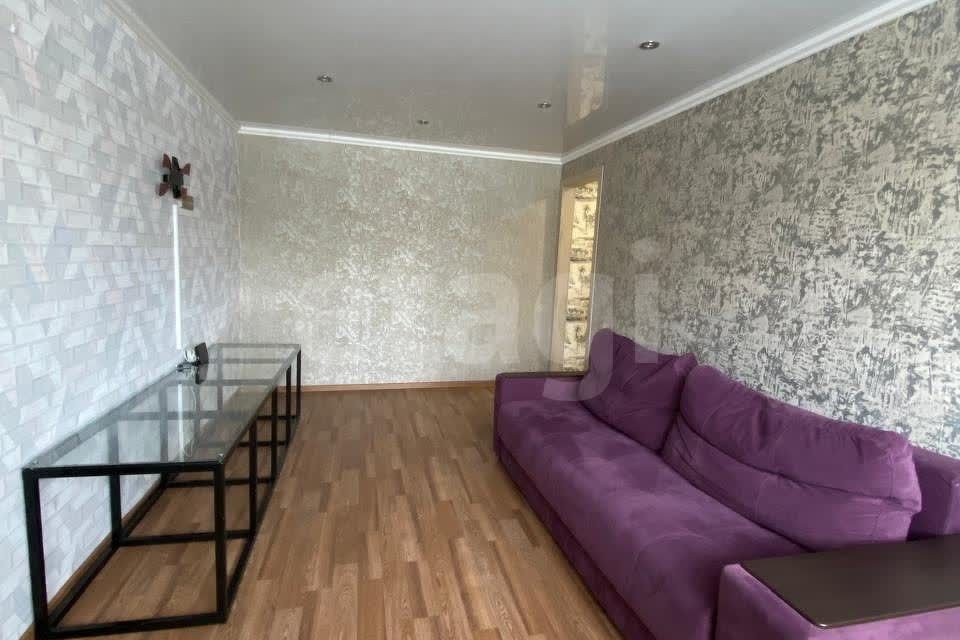 Продаётся 3-комнатная квартира, 56.5 м²