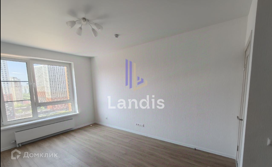 Продаётся 1-комнатная квартира, 42 м²