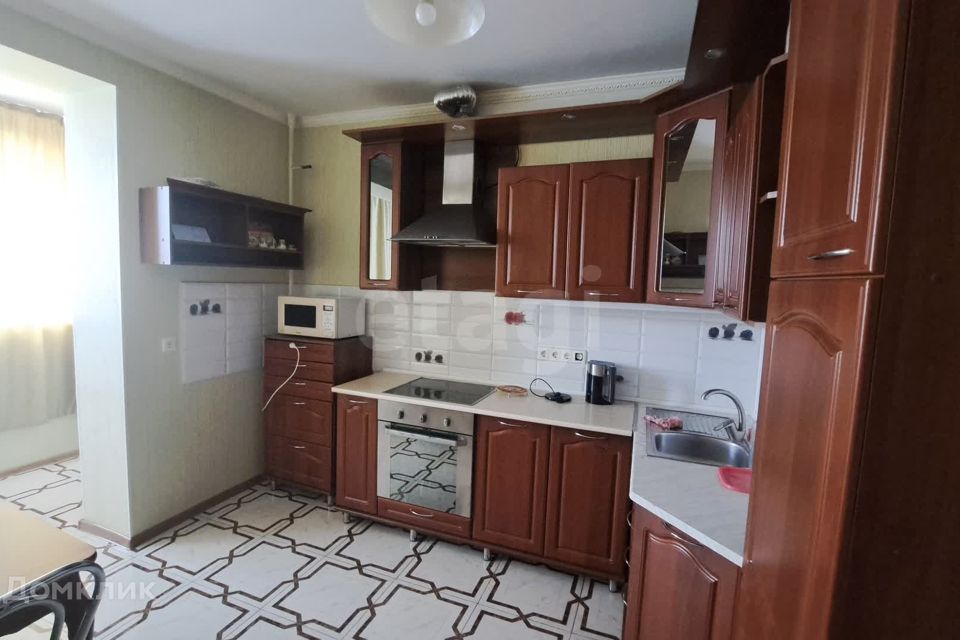 Продаётся 2-комнатная квартира, 76.4 м²