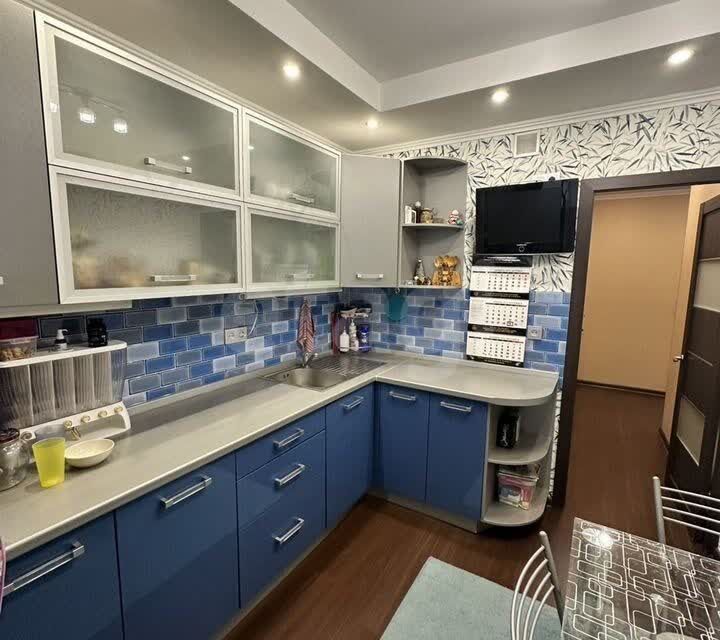 Продаётся 2-комнатная квартира, 53 м²