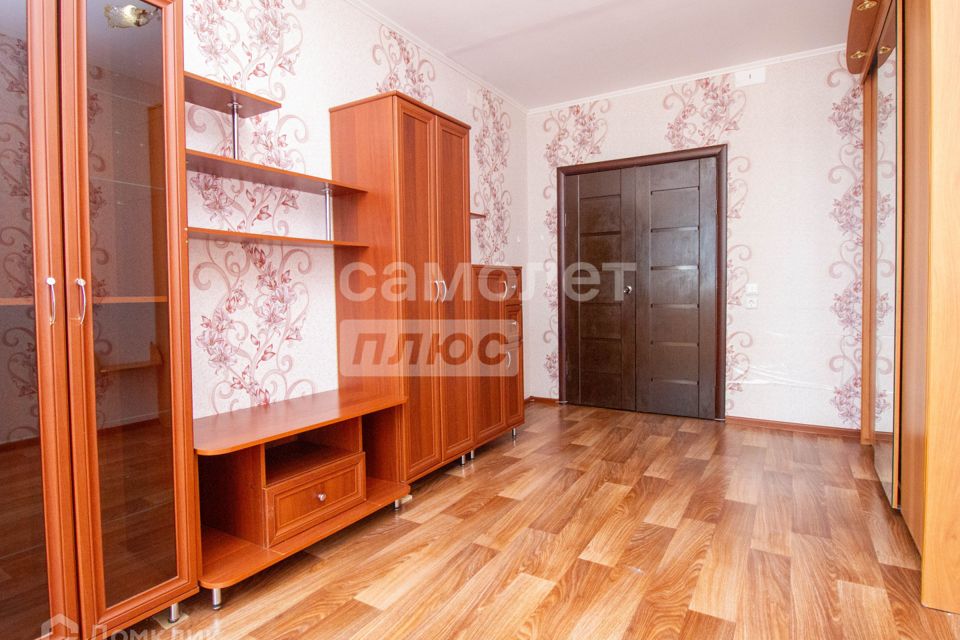 Продаётся 2-комнатная квартира, 55.7 м²