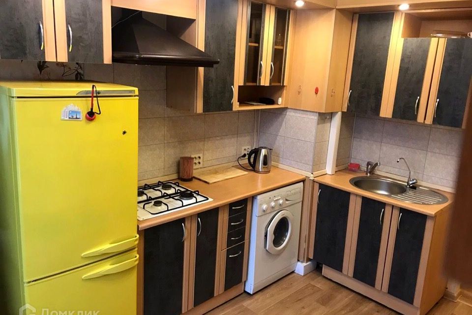 Сдаётся 2-комнатная квартира, 55 м²