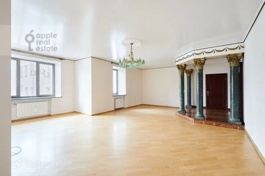 Продаётся 2-комнатная квартира, 119.1 м²