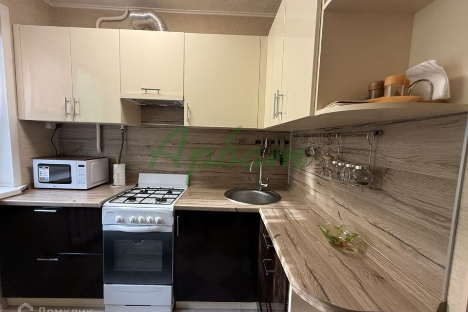 Продаётся 3-комнатная квартира, 46.9 м²