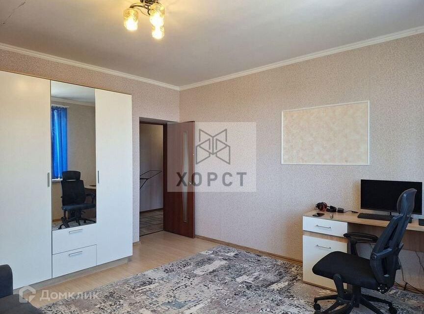 Сдаётся 2-комнатная квартира, 58 м²