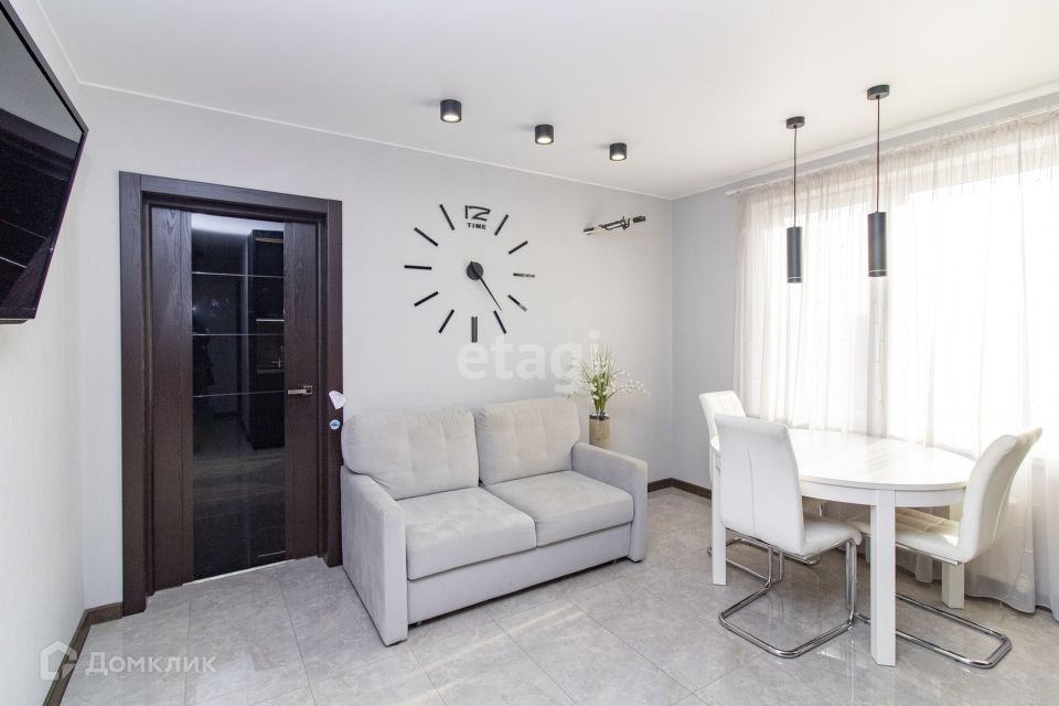 Продаётся 2-комнатная квартира, 55.9 м²