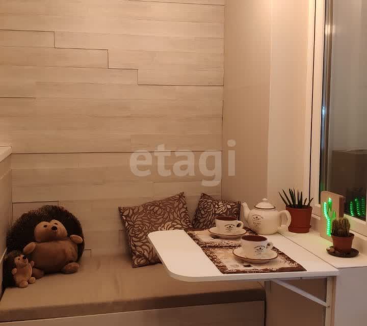 Продаётся 2-комнатная квартира, 70.8 м²