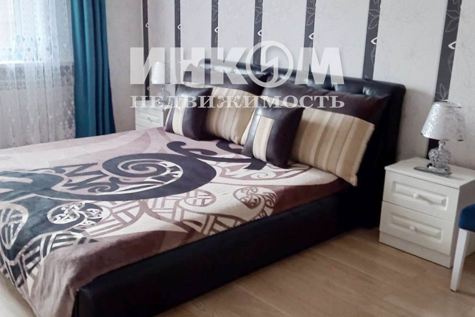 Сдаётся 2-комнатная квартира, 66 м²