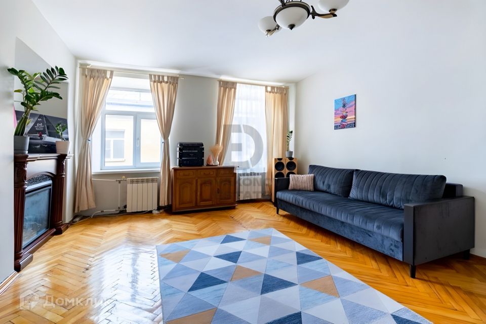 Продаётся 4-комнатная квартира, 112.3 м²