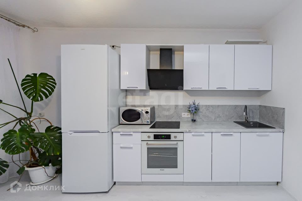 Сдаётся 2-комнатная квартира, 66 м²
