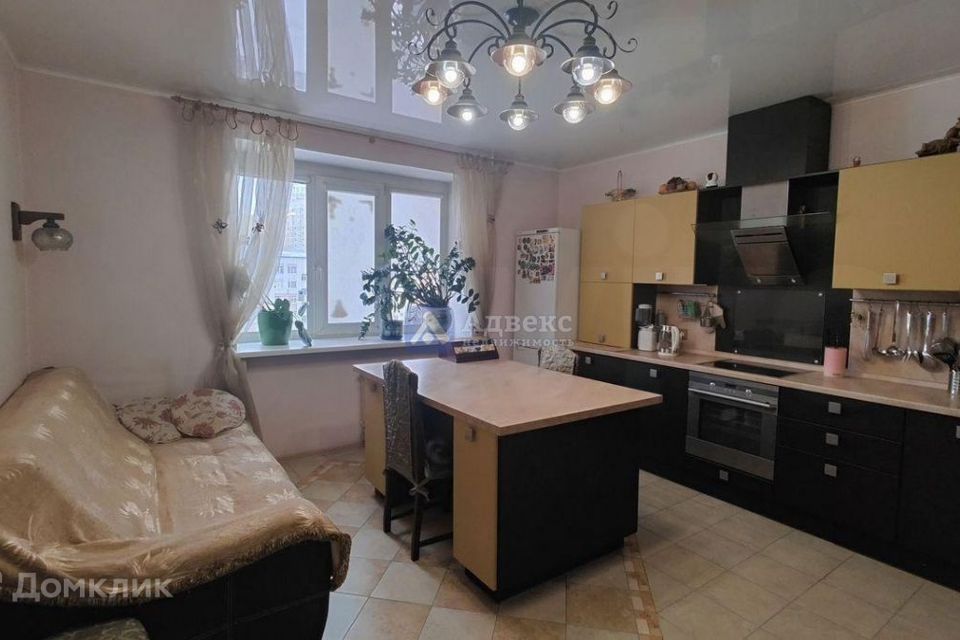 Продаётся 2-комнатная квартира, 86 м²