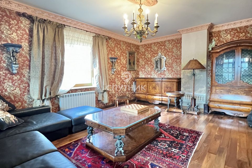 Продаётся 3-комнатная квартира, 119.4 м²