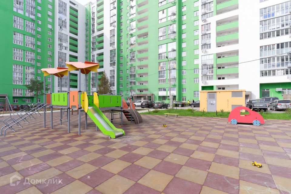Продаётся 2-комнатная квартира, 73.4 м²
