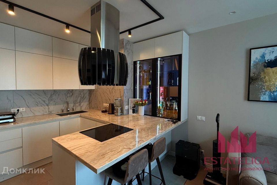 Сдаётся 2-комнатная квартира, 70 м²